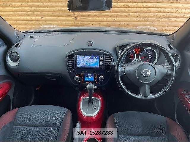Nissan JUKE 2011-08 241719-1