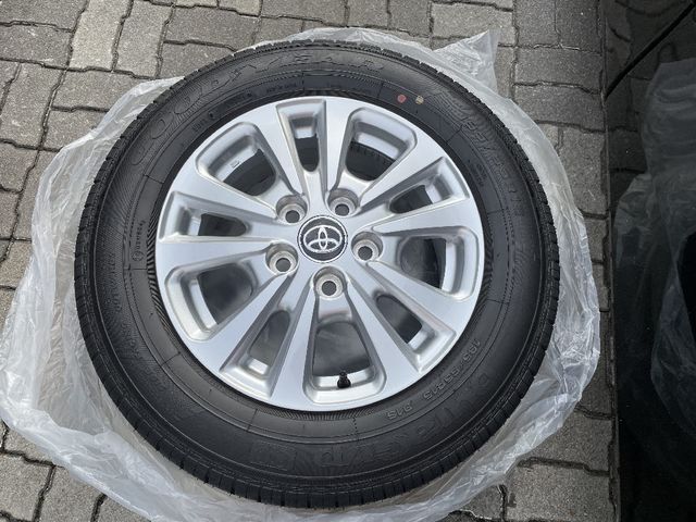 Toyota NOAH HYBRID 2021-08 190362-7