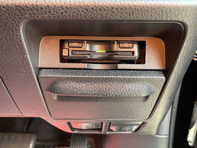 Toyota NOAH HYBRID 2021-08 190362-19