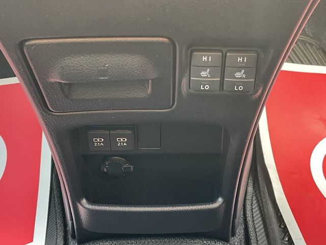 Toyota NOAH HYBRID 2021-08 190362-17
