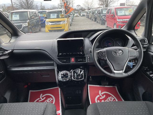 Toyota NOAH HYBRID 2021-08 190362-2