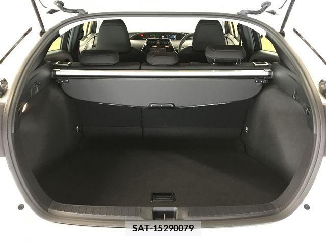 Toyota PRIUS 2021-09 201676-13