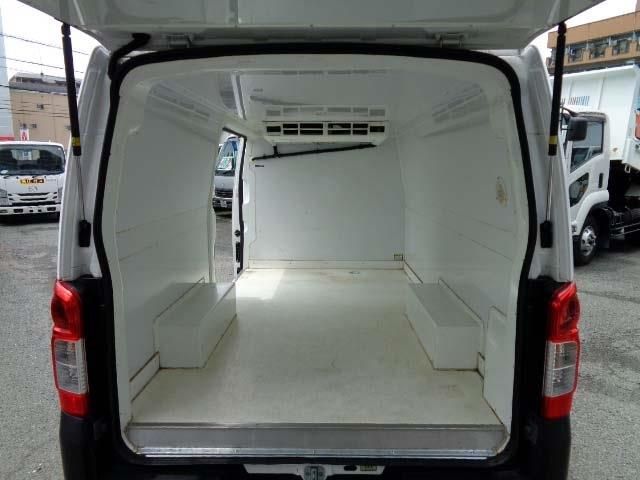 Nissan NV350 Caravan 2018-11 7700-13