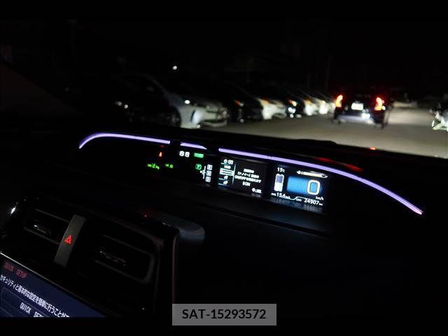 Toyota PRIUS 2018-02 247484-14