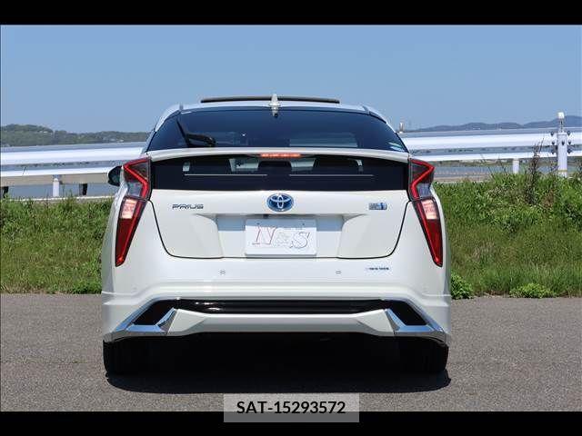 Toyota PRIUS 2018-02 247484-4