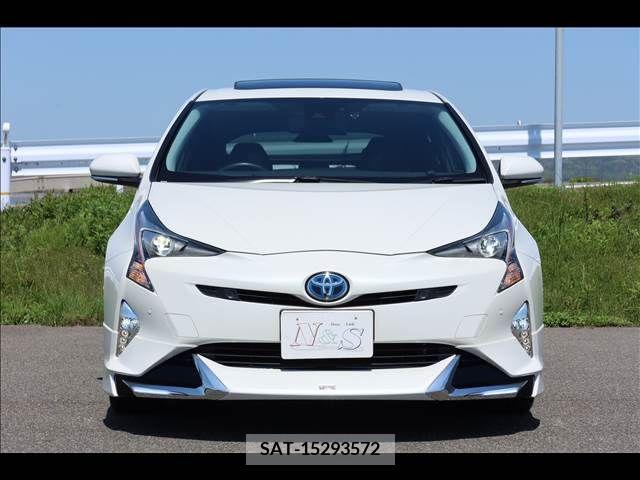Toyota PRIUS 2018-02 247484-1