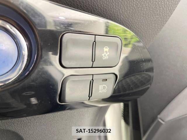 Toyota PRIUS 2016-07 366495-8