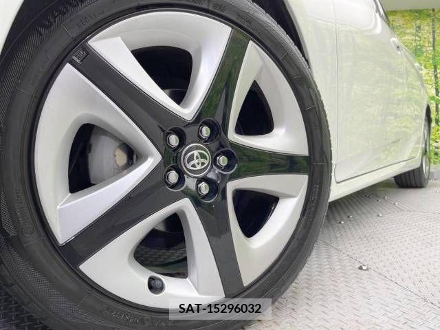 Toyota PRIUS 2016-07 366495-16