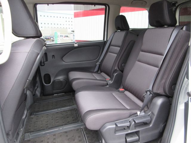 Nissan SERENA 2021-08 188054-12