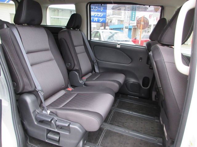 Nissan SERENA 2021-08 188054-11