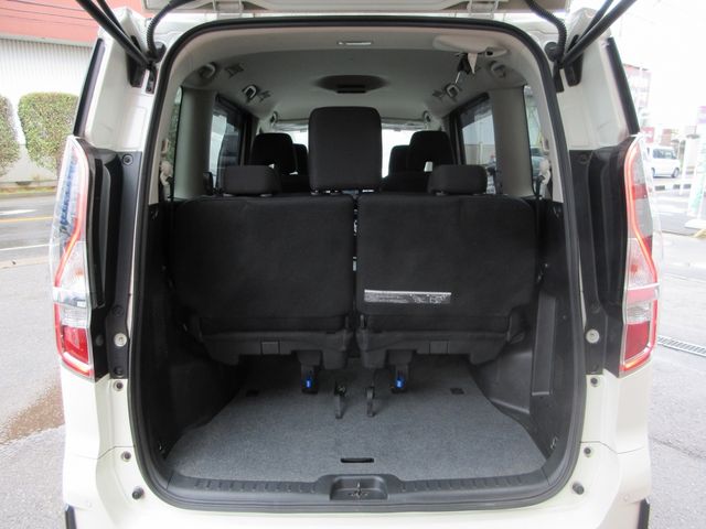 Nissan SERENA 2021-08 188054-15
