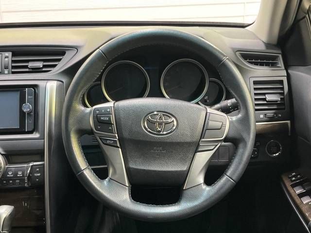 Toyota MARK X 2013-08 181534-11