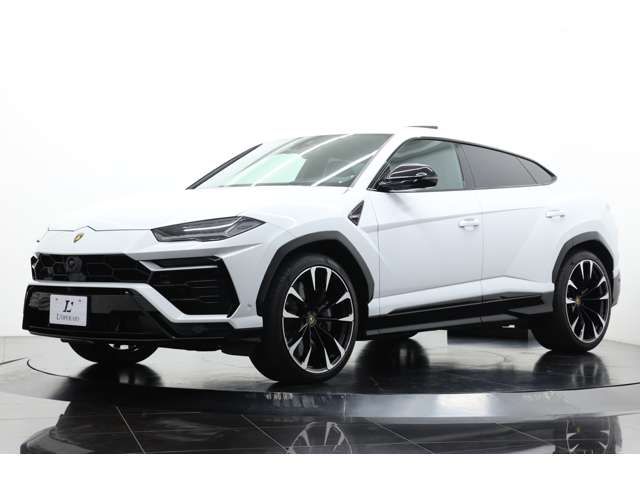 Lamborghini URUS 2022-05 13135-1