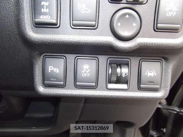 Nissan NOTE 2020-08 213768-4