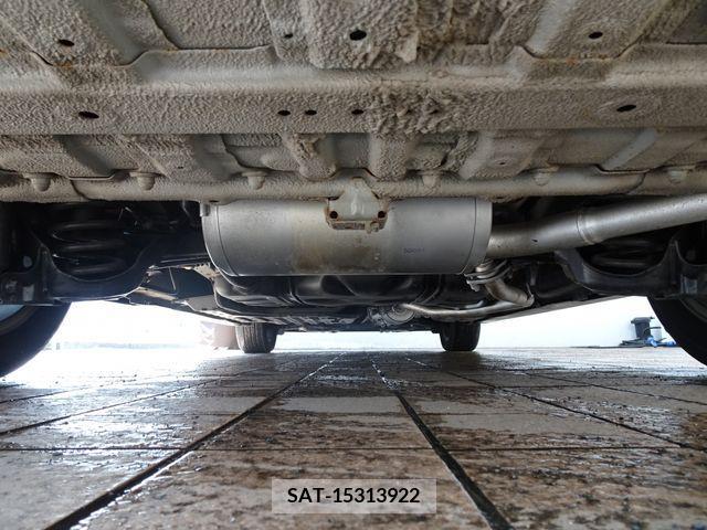 Honda e 2015-09 331458-25