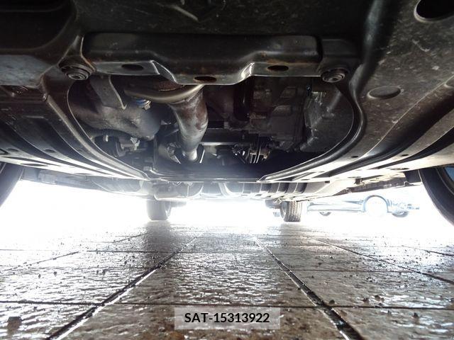 Honda e 2015-09 331458-24