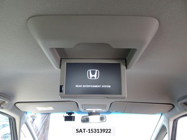 Honda e 2015-09 331458-20