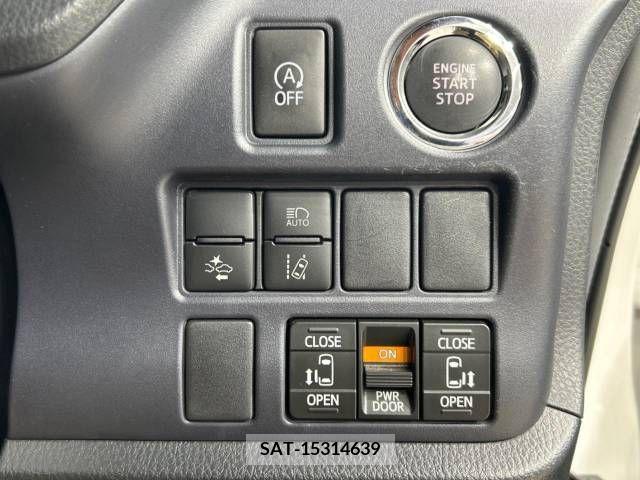Toyota VOXY 2017-06 376780-5