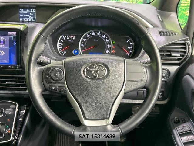 Toyota VOXY 2017-06 376780-12