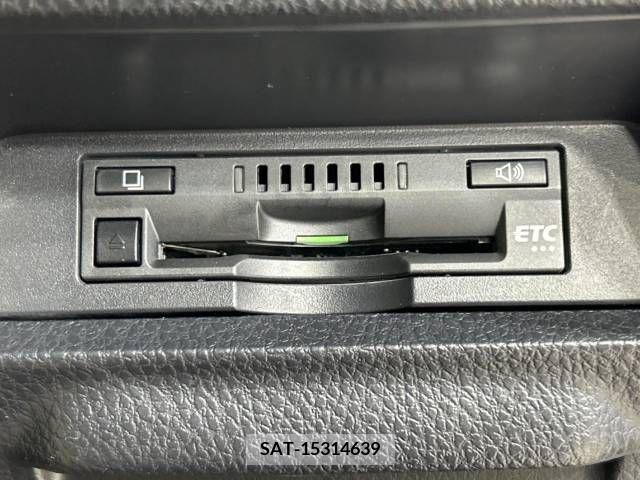 Toyota VOXY 2017-06 376780-7