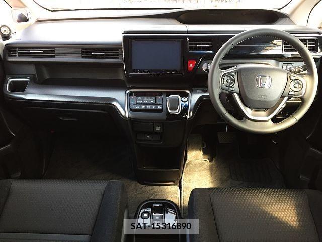 Honda STEP WGN 2017-11 330762-1