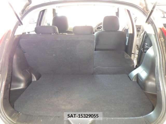 Nissan JUKE 2011-06 219003-13
