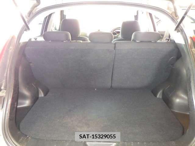 Nissan JUKE 2011-06 219003-12