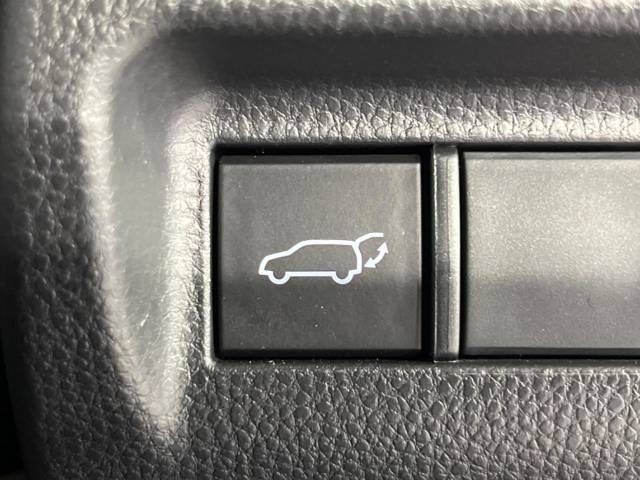 Toyota HARRIER 2022-08 26647-6