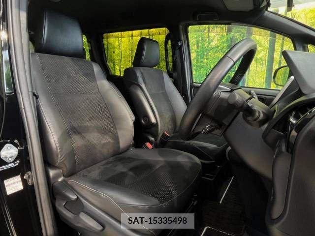 Toyota VOXY 2021-09 332600-8