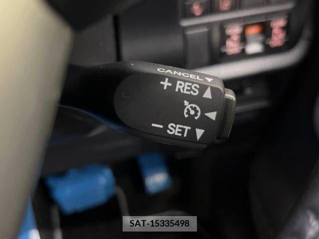 Toyota VOXY 2021-09 332600-5