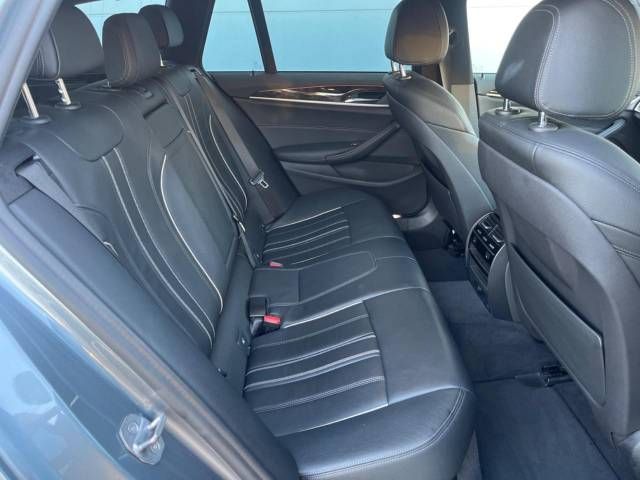 Bmw 5 SERIES 2019-08 183674-9