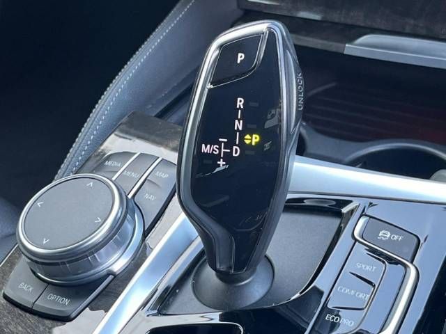 Bmw 5 SERIES 2019-08 183674-11