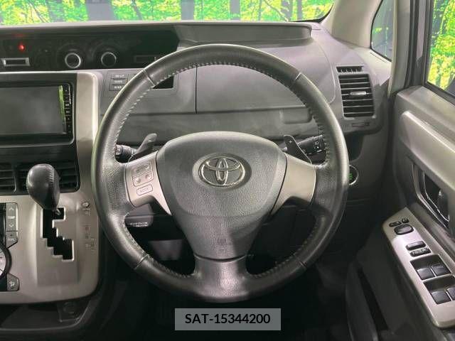 Toyota VOXY 2010-01 321313-12