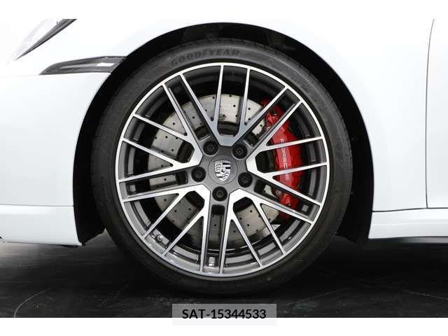Porsche 911 2021-06 375365-5