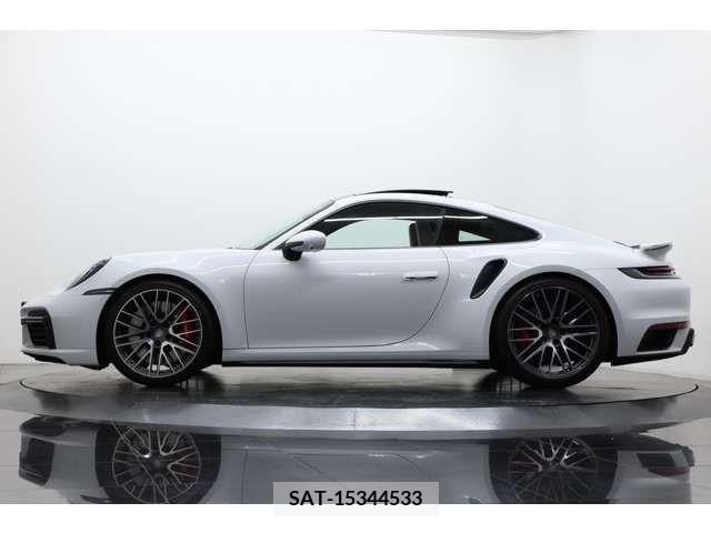 Porsche 911 2021-06 375365-18