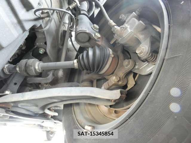 Nissan NOTE 2013-01 326837-18