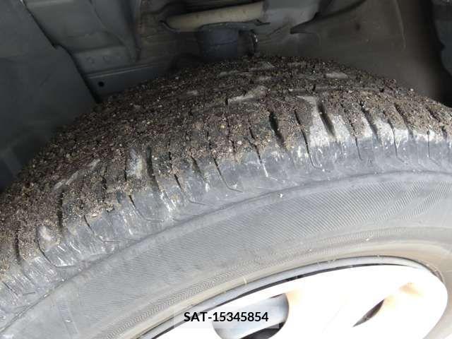 Nissan NOTE 2013-01 326837-17