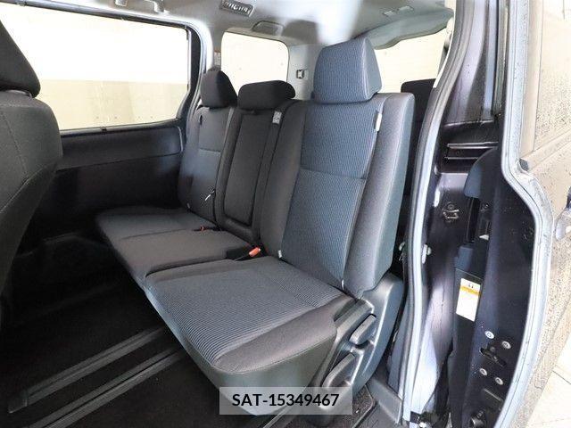 Toyota VOXY 2017-01 321507-6