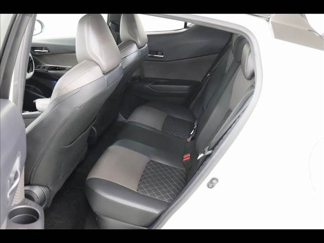 Toyota C-HR 2020-04 20315-12