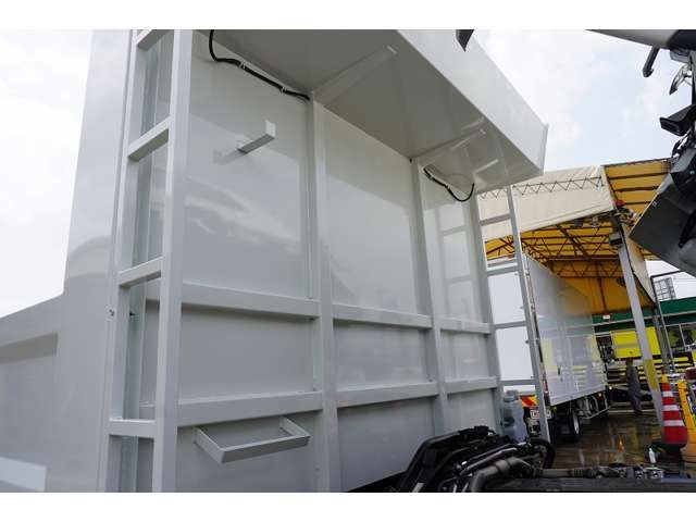 MITSUBISHI FUSO Fighter 2023-02 2153-14