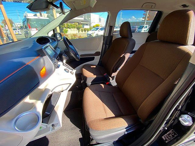Toyota SIENTA 2017-02 182870-12