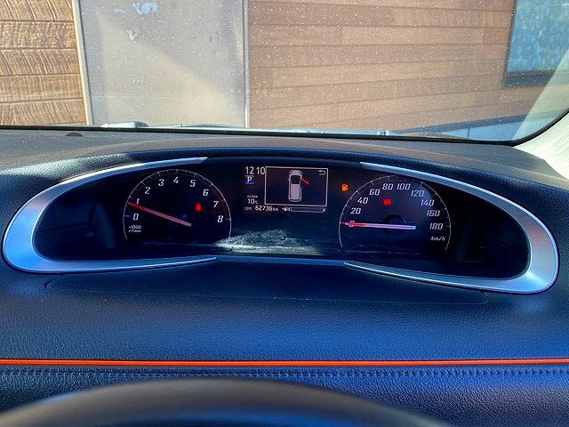Toyota SIENTA 2017-02 182870-7