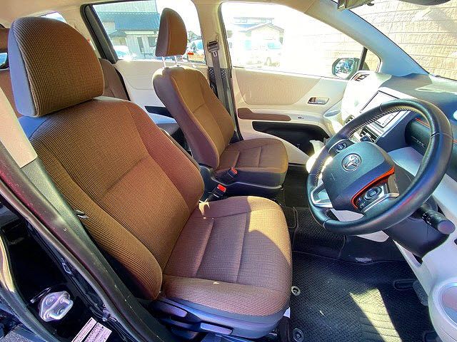 Toyota SIENTA 2017-02 182870-9
