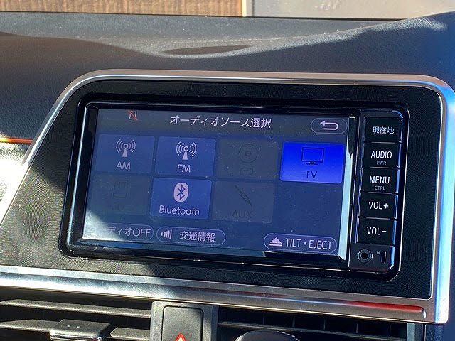 Toyota SIENTA 2017-02 182870-5