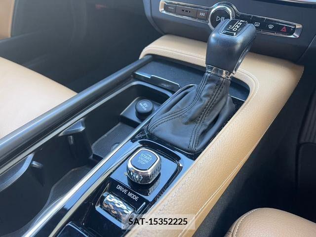 Volvo V90 2017-09 222214-9