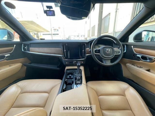 Volvo V90 2017-09 222214-19