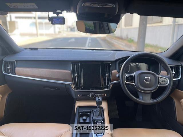 Volvo V90 2017-09 222214-3
