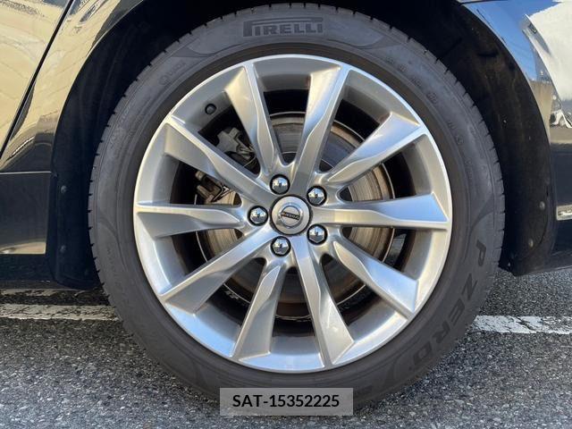 Volvo V90 2017-09 222214-14