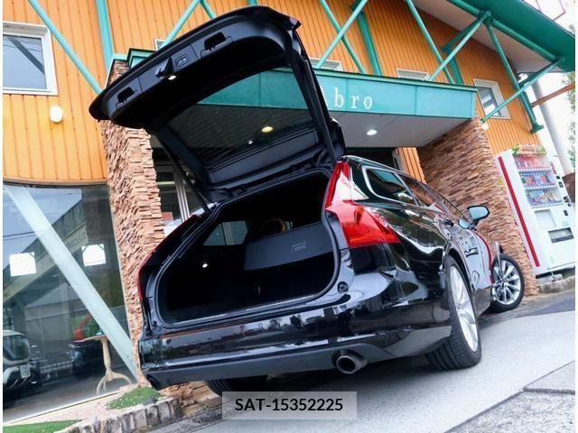 Volvo V90 2017-09 222214-2