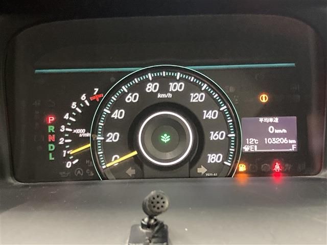 Honda e 2013-01 194116-15